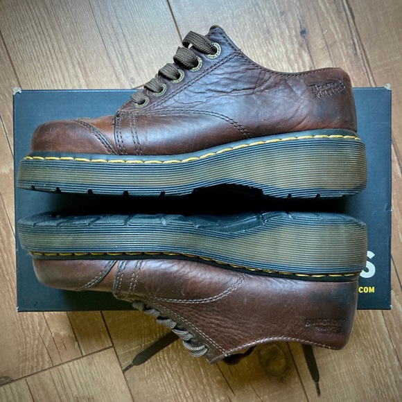 Dr. Martens brown leather Oxford shoes size 7 - Picture 4 of 13